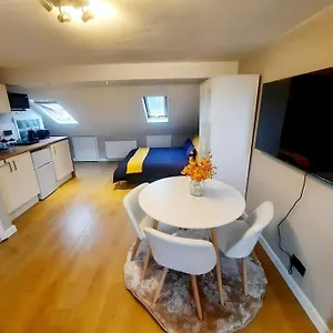 alross-studio-flat-private-bathroom.brighton-hotels-england.com/